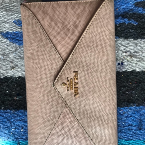 prada wallet beige